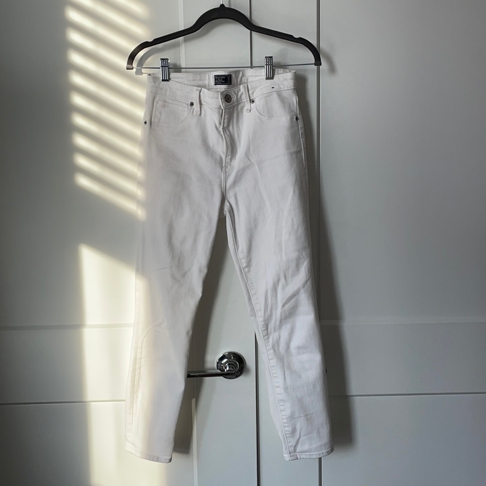 Abercrombie and Fitch high rise white skinny Jean
